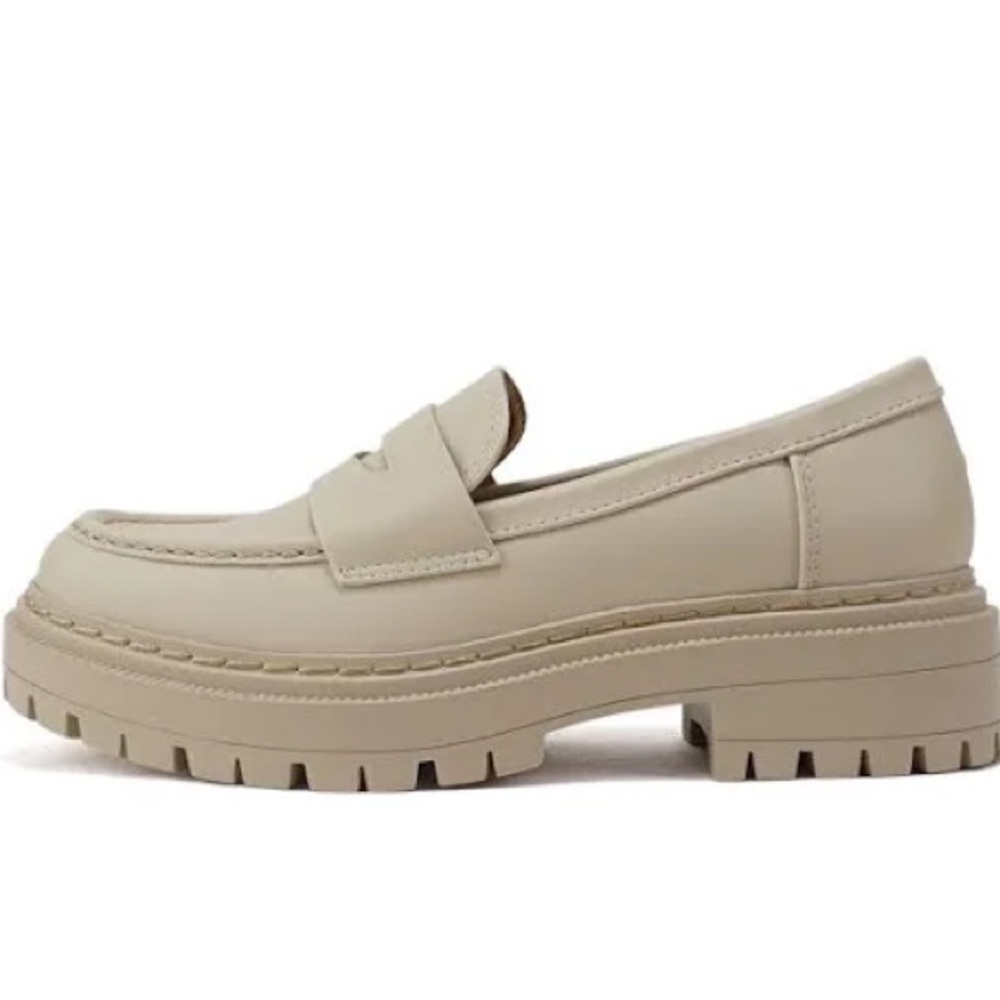 MIA Women's Beige Loafers